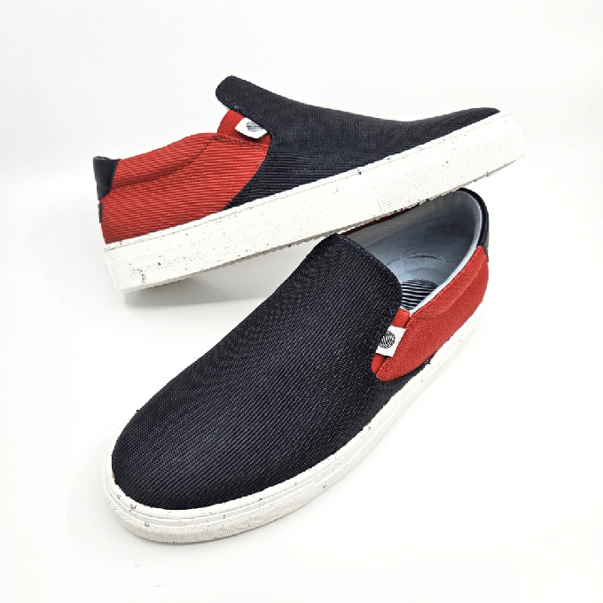 OCNS Slip-On | Crayon from Komrads