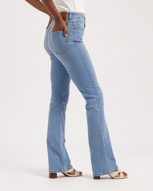 Zoe High Rise Bootcut Lucky Vintage from Kuyichi