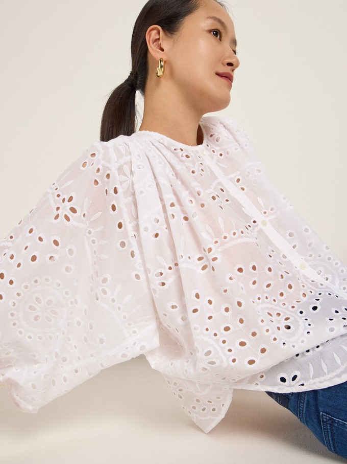 Embroidery Blouse (OCS) with Ruffles from LANIUS