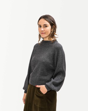 Raglan Sweater graphite from Matona