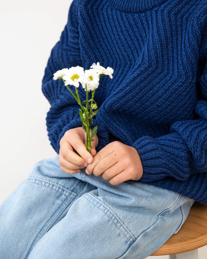 Round Neck Sweater royal blue from Matona