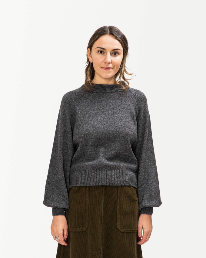 Raglan Sweater graphite from Matona