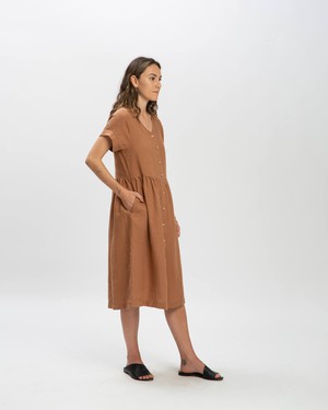 Linen Midi Dress coffee from Matona