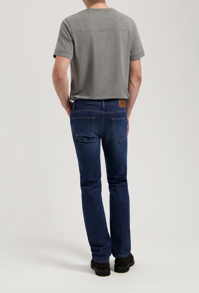 Bryce Mid Straight - Medium Dark from Mud Jeans