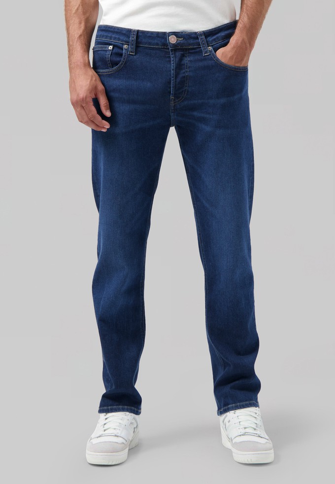 Bryce Mid Straight - Medium Dark from Mud Jeans