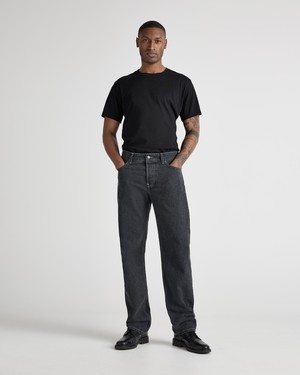 John Mid Straight - Medium Black from Mud Jeans