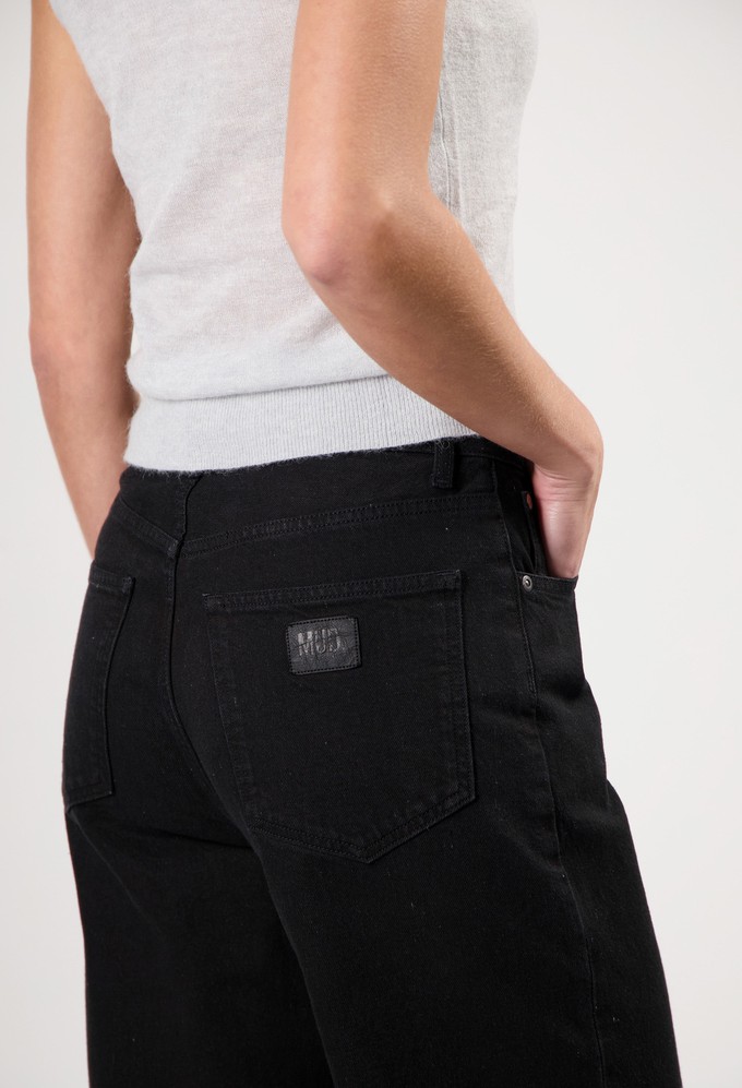 Brooke High Barrel - Nero Nero from Mud Jeans