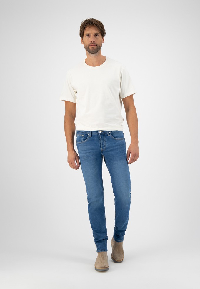 Dunn Low Tapered - Pure Blue from Mud Jeans