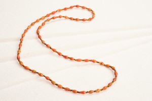 Long, fine chain with paper beads "Acholi Malaika" from PEARLS OF AFRICA