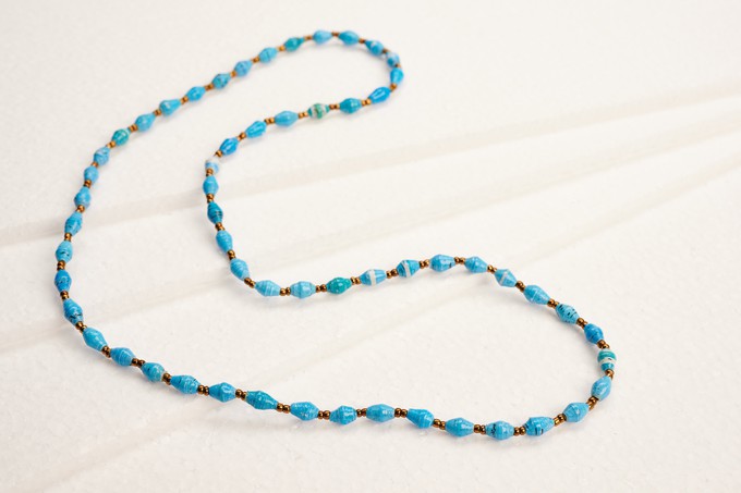 Long, fine chain with paper beads "Acholi Malaika" from PEARLS OF AFRICA