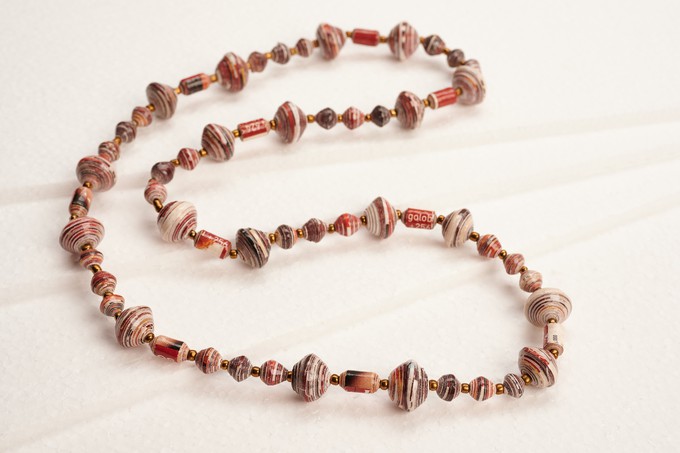 Long pearl necklace with large and small paper pearls "Muzungo Long" from PEARLS OF AFRICA