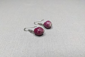 Pearl earrings made of recycled paper "Happy Bead" from PEARLS OF AFRICA