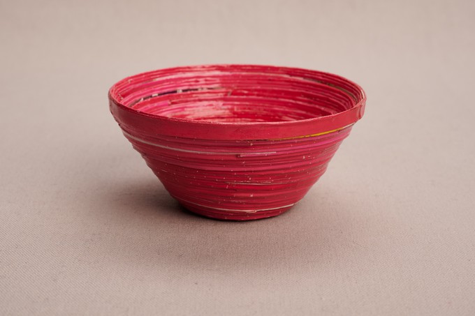 Small decorative bowl made of recycled paper "Njinja" from PEARLS OF AFRICA