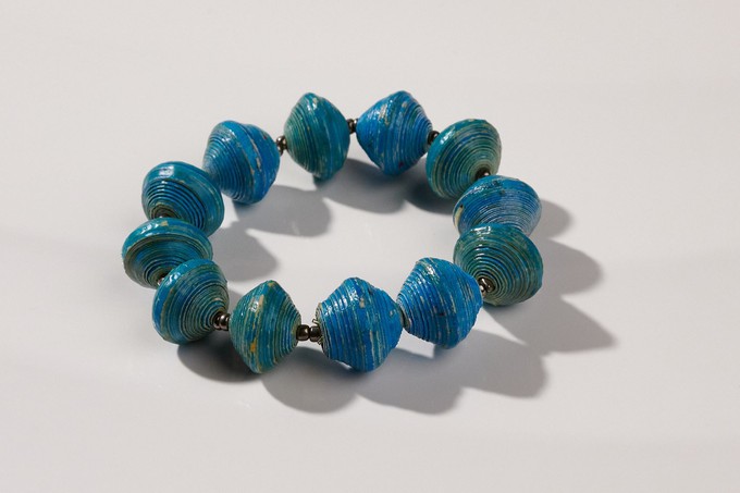 Bracelet with big paper beads "Mara" from PEARLS OF AFRICA