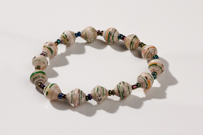 Paper bead bracelet "Africa 1 Row" from PEARLS OF AFRICA