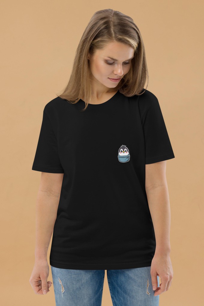 Penguin T-Shirt Unisex from Pitod