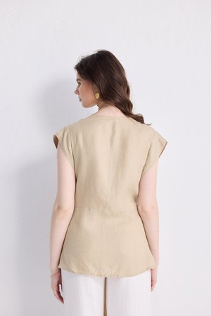 Power Moves Short Sleeve Top in Neutral Beige from Reistor