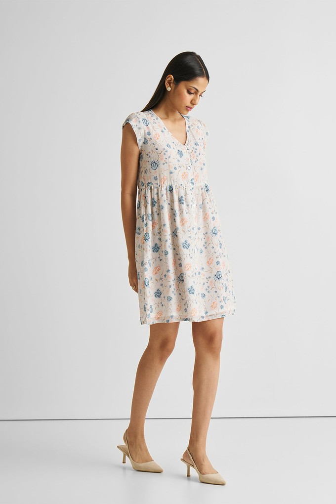 Cap Sleeved Short Dress in Florals from Reistor