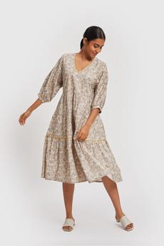 Kimono Sleeve Midi Dress via Reistor