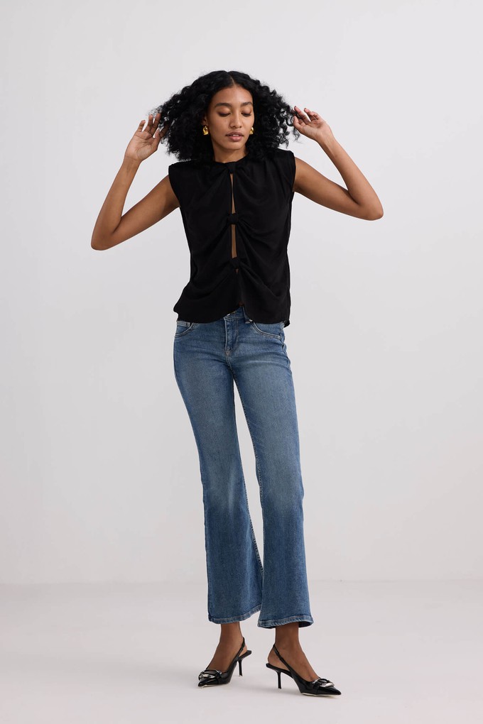 The Knot-so-Basic Top in Black from Reistor