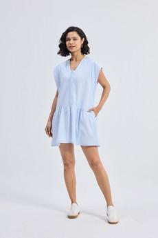 Oversized V neck Short Dress with Frayed Sleeves via Reistor