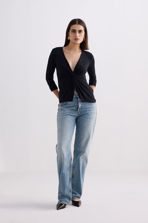 Twist Front Knit Shirt in Black from Reistor