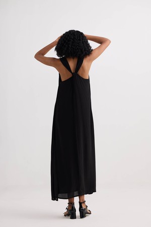 Crossed in Chic Sleeveless Maxi Dress in Black from Reistor