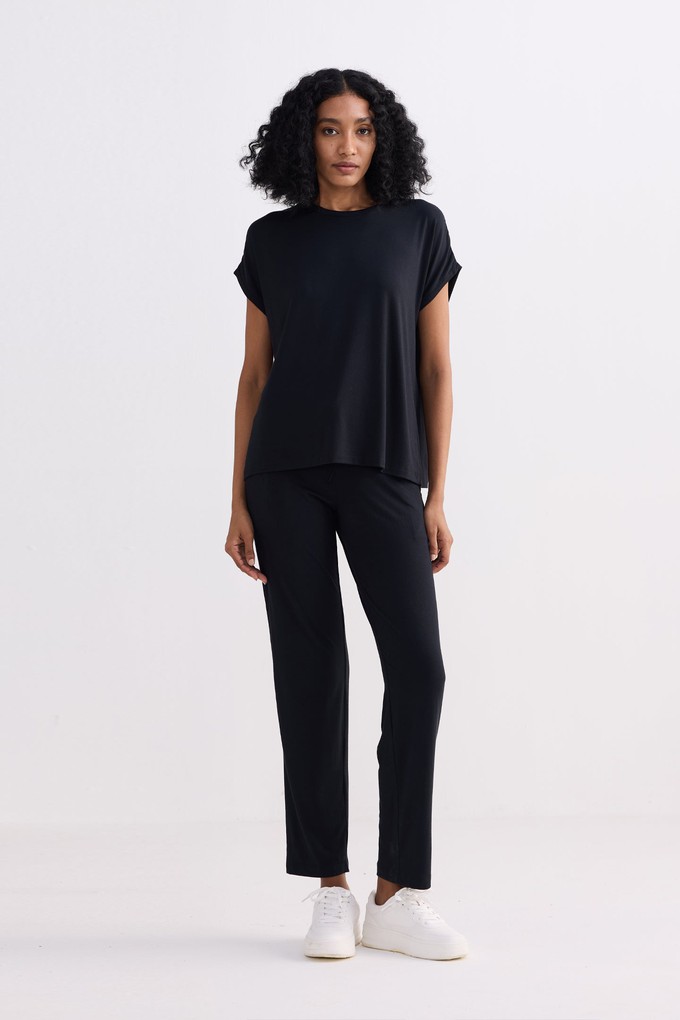 Relaxed Tee in Black from Reistor