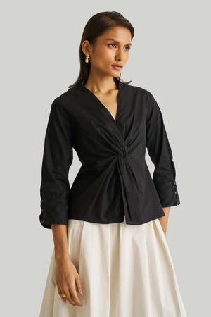 Front Twist Top in Black from Reistor