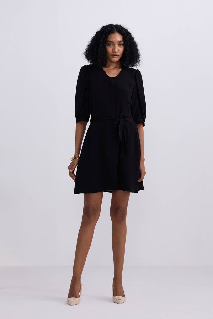 Short Black Dress with a Waist-tie in Black from Reistor