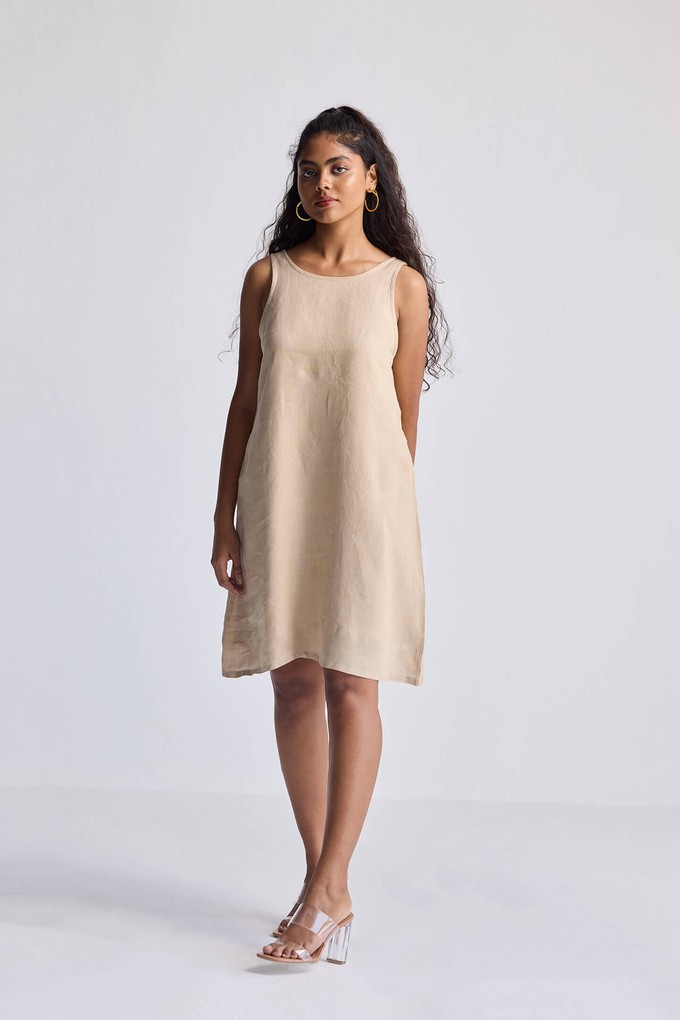 Hemp Short Dress with Back Embroidered Lace Detail from Reistor