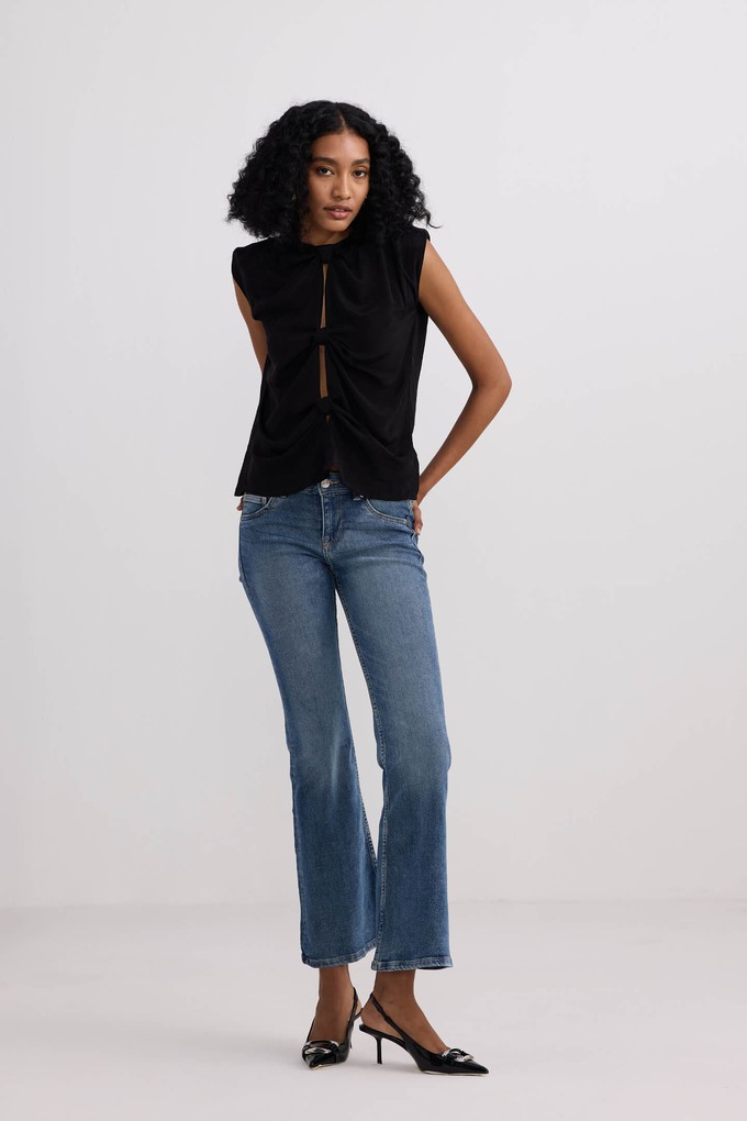 The Knot-so-Basic Top in Black from Reistor