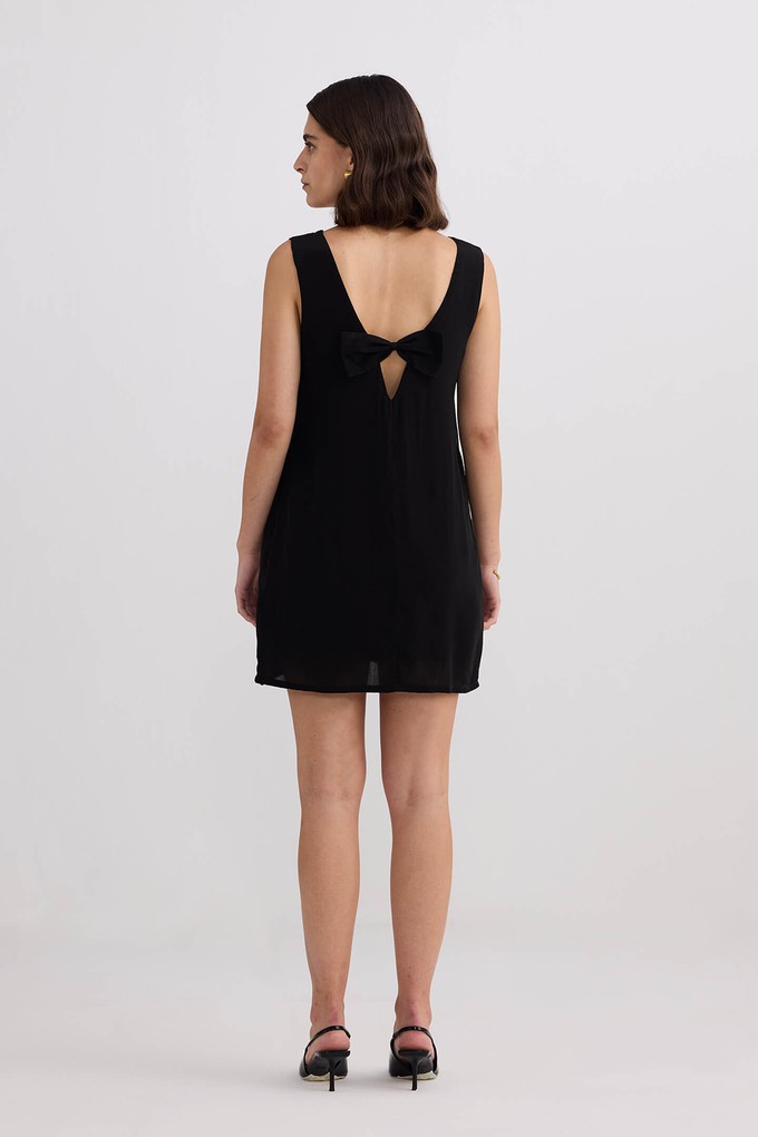 Midnight Muse V-neck Short Dress in Black from Reistor