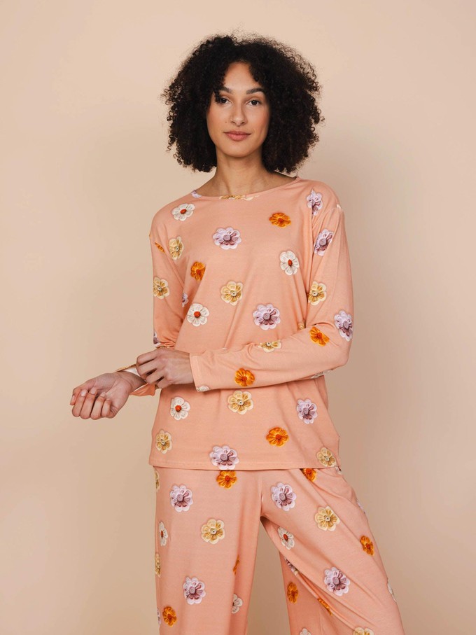 Flower Power Longsleeve T-shirt and Wide Pants set Women from SNURK