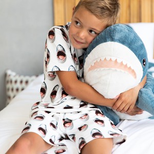 Shark!! T-shirt and Shorts Kids from SNURK