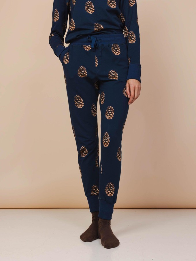 Pinecones Sweater and Pants set Women from SNURK