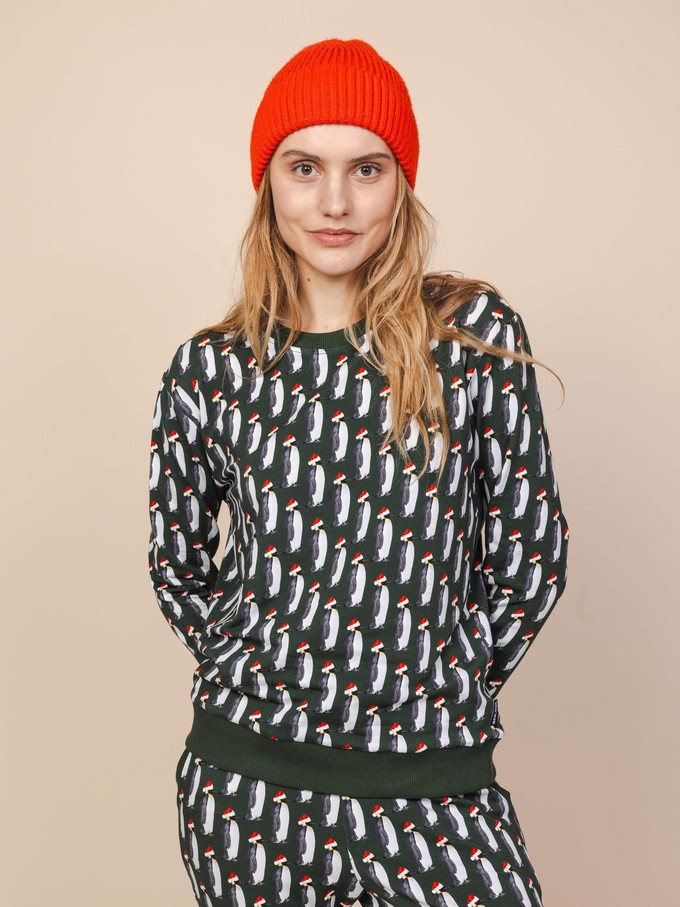 Penguin Xmas Party Sweater Women from SNURK