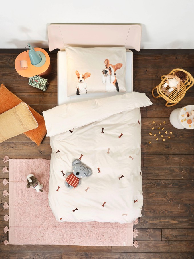 Beagle Friends pillowcase from SNURK