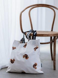 Squirrels Beige Shopper Medium via SNURK