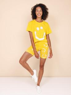 Smiles Yellow T-shirt and Bikershorts set Women via SNURK