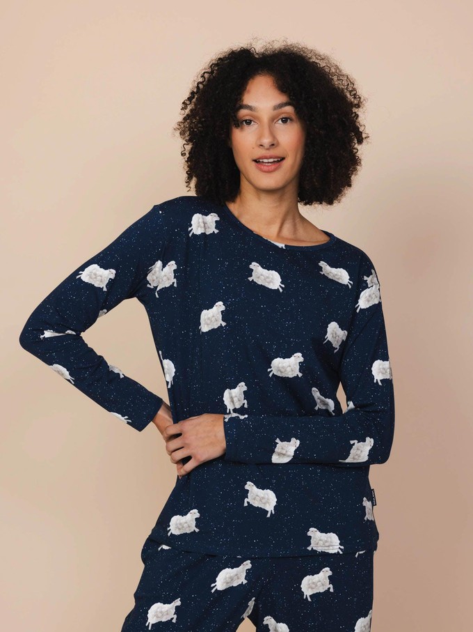 Counting Sheep Longsleeve T-shirt Women from SNURK