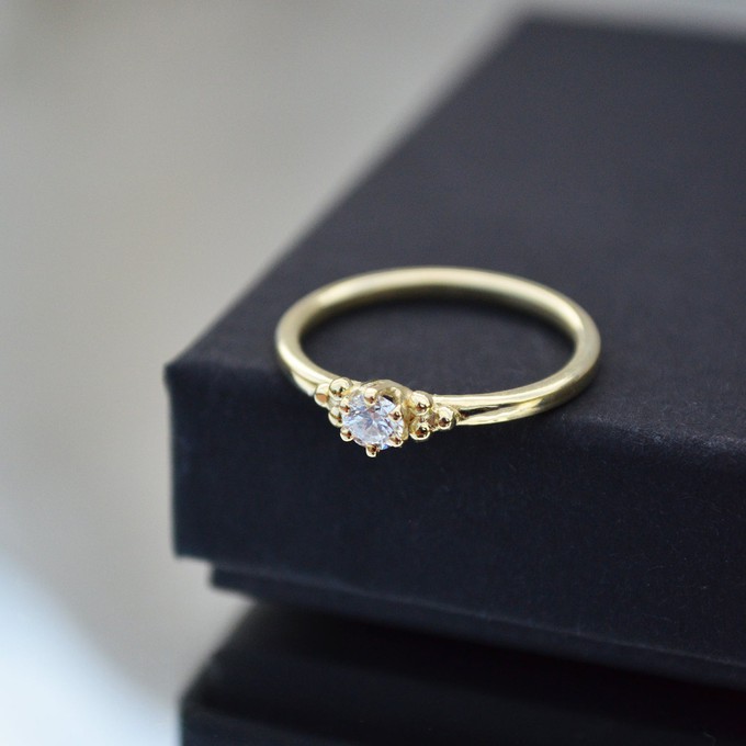 White diamond ring - Gold 14k & Diamond from Solitude the Label