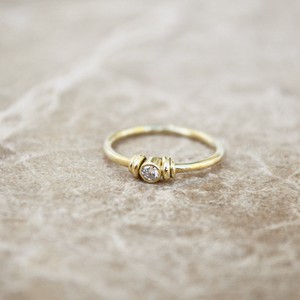 Swirl diamond ring - Gold 14k & Diamond from Solitude the Label