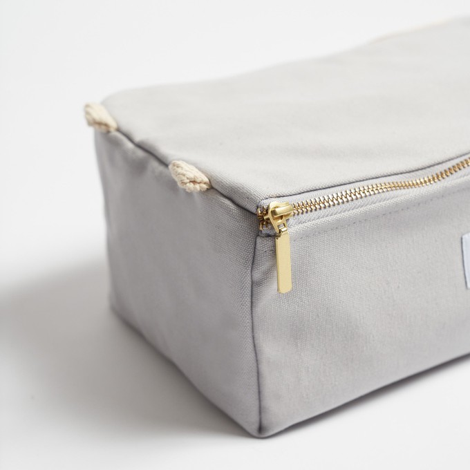 Classic Washbag L - Dust Grey from Souleway