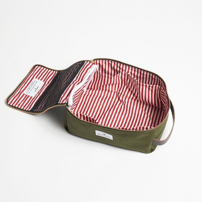 Classic Washbag L - Dark Olive from Souleway