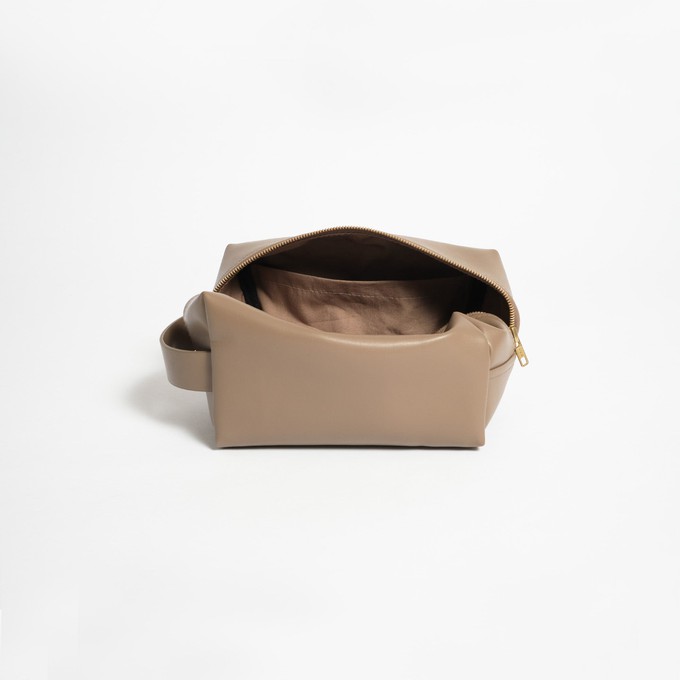 Classic Washbag S (Oleatex Edition) - Mocha Brown from Souleway