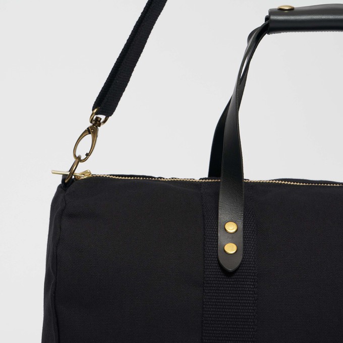 Classic Weekender - Night Black from Souleway