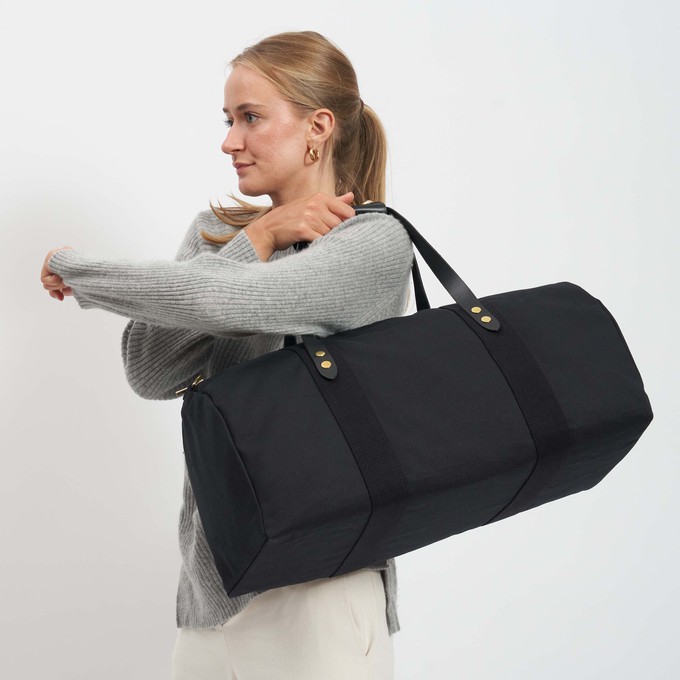 Classic Weekender - Night Black from Souleway