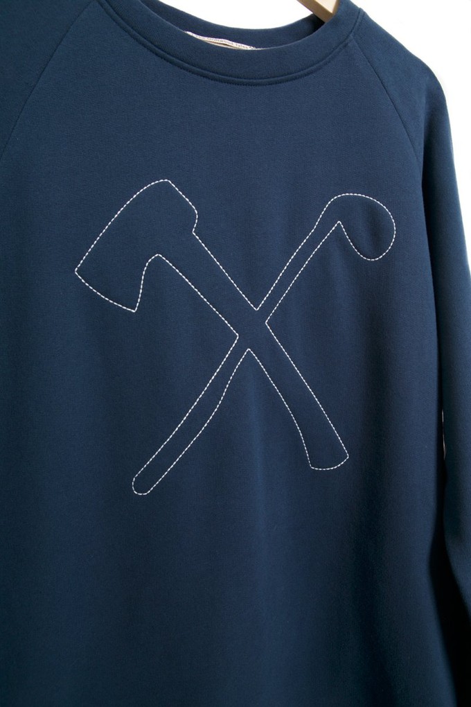 Sweatshirt - organic cotton - Club&Axe - Navy blue from The Driftwood Tales