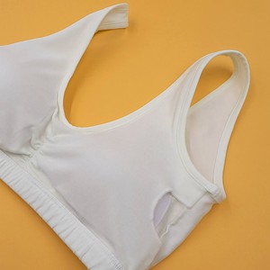 Snow White: The Everyday Soft Bra (Padded) from TIZZ & TONIC